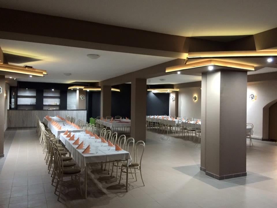 Kek Laguna Panzio Dombrád Exterior foto